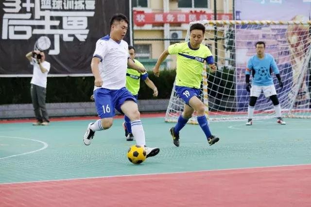 要价9000万！队报：阿森纳与吉马良斯就5年合同达协议 将有新报价